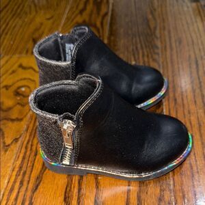 Kelly & Katie Black Glitter Ankle Boots with Side Zipper 6